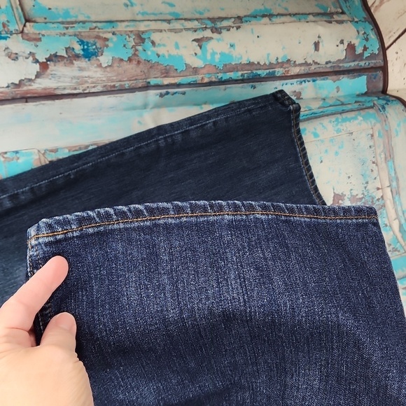 J. Crew Rayner Wide Leg Cropped Jeans - Picture 4 of 7